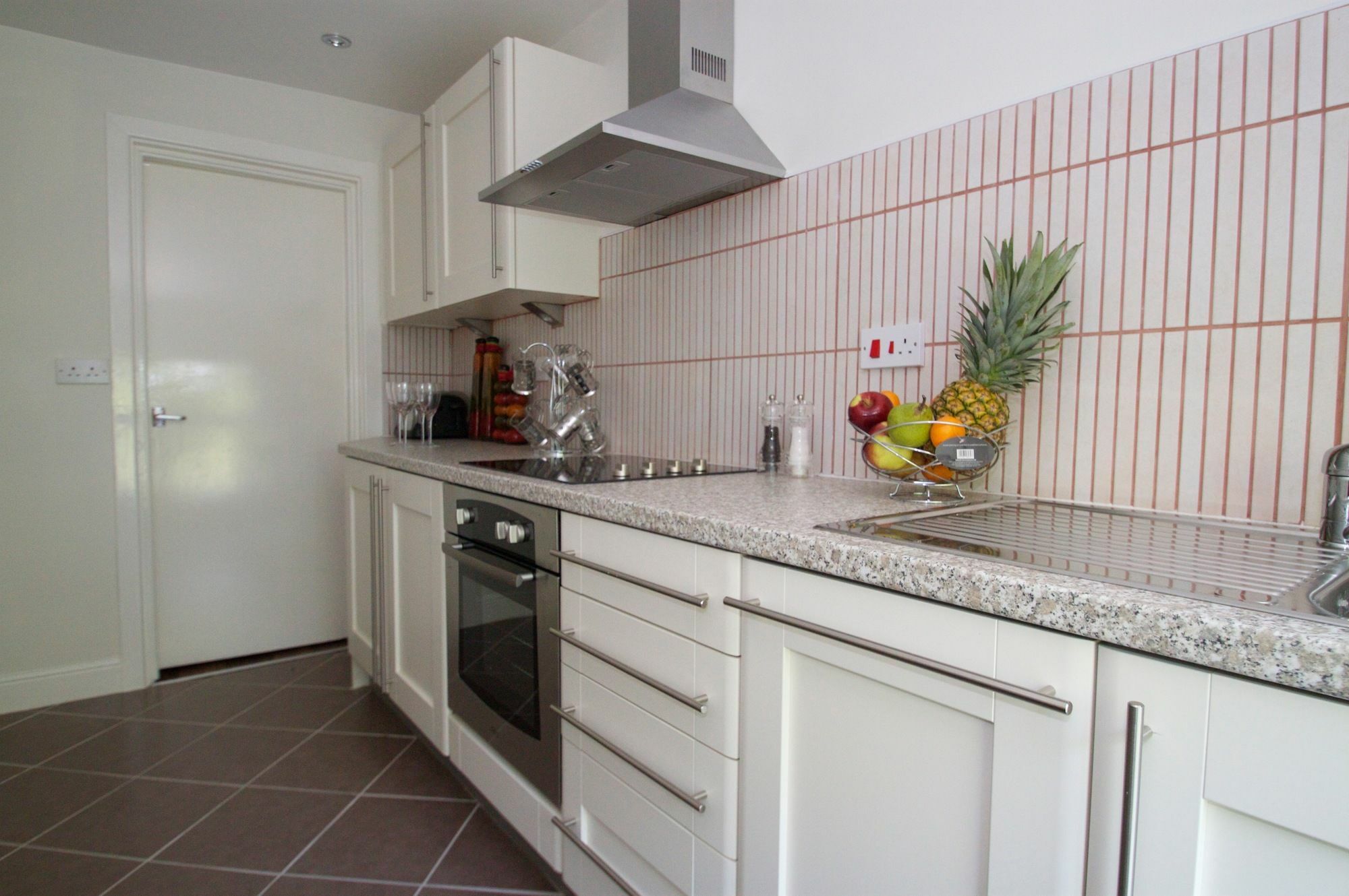 La Suisse Serviced Apartments Manchester Exterior foto